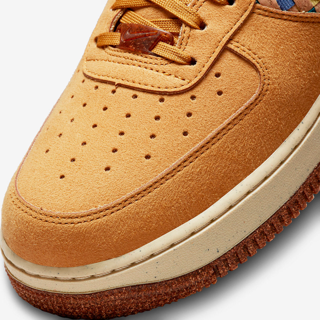 DM4956-700 $114.99