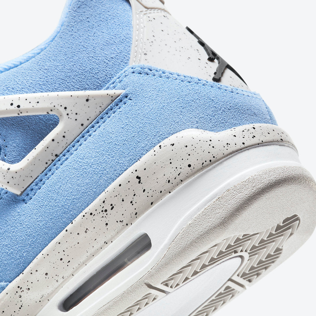 AJ 4 UNC -$650