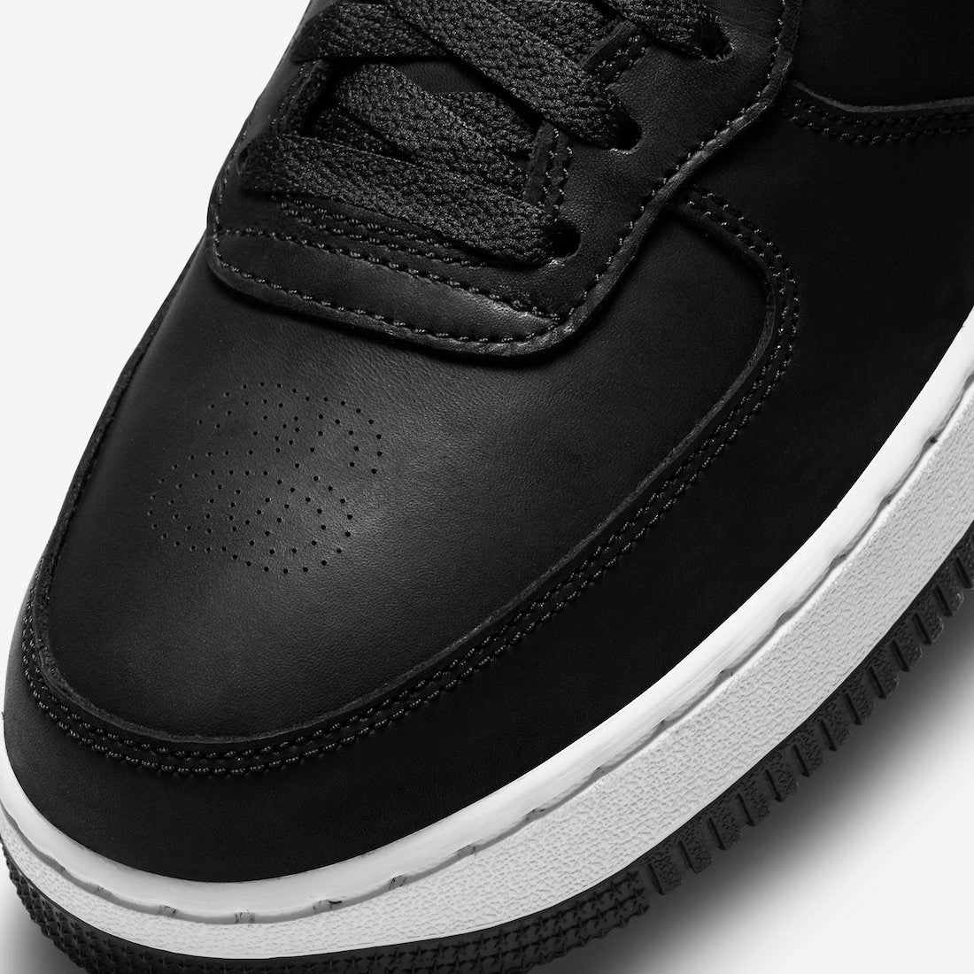 DJ7840-001 $360